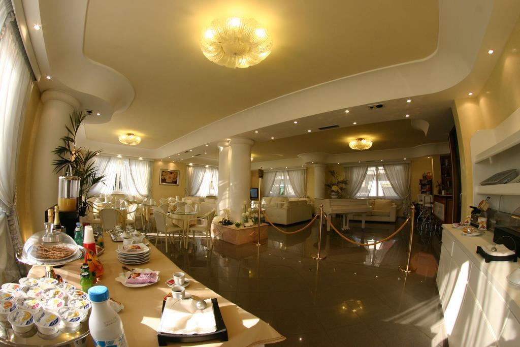 Hotel Luxor Casoria Bagian luar foto