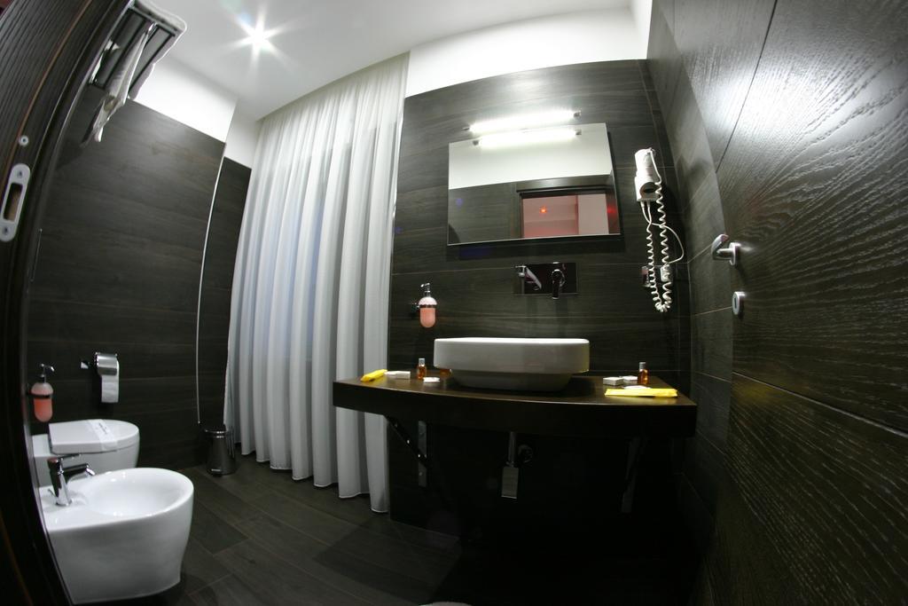 Hotel Luxor Casoria Bagian luar foto