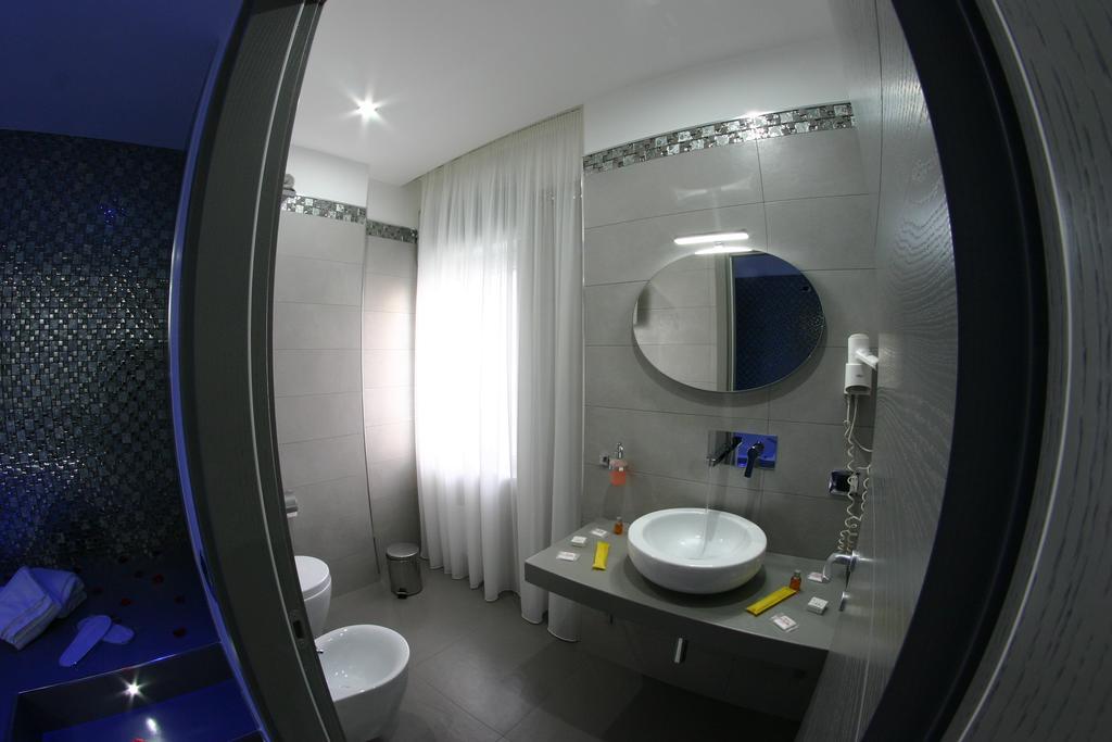 Hotel Luxor Casoria Bagian luar foto