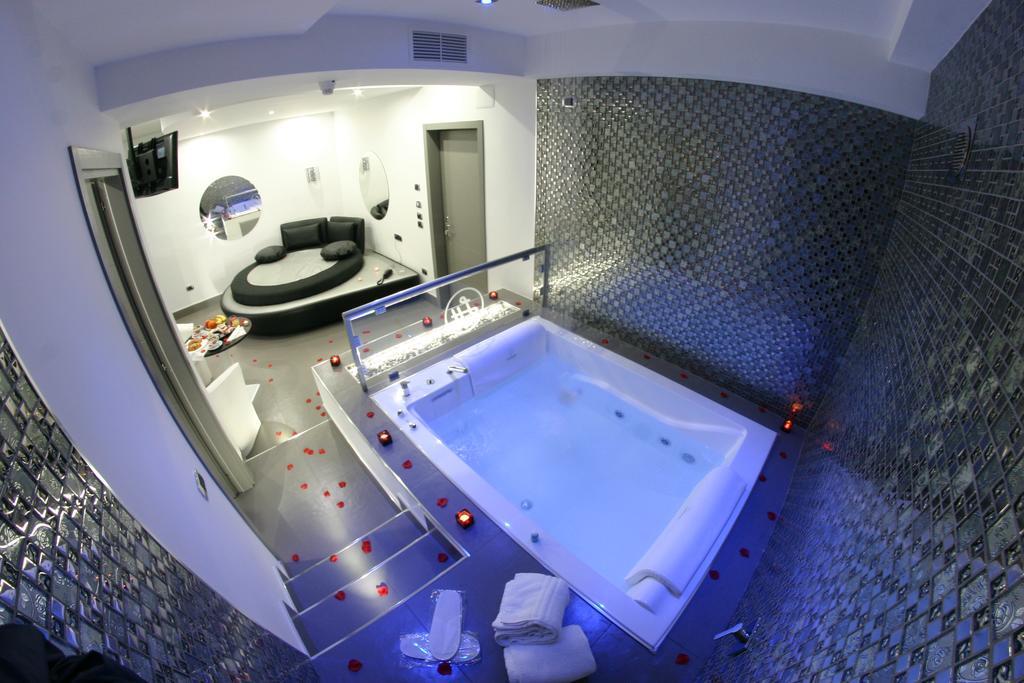 Hotel Luxor Casoria Bagian luar foto